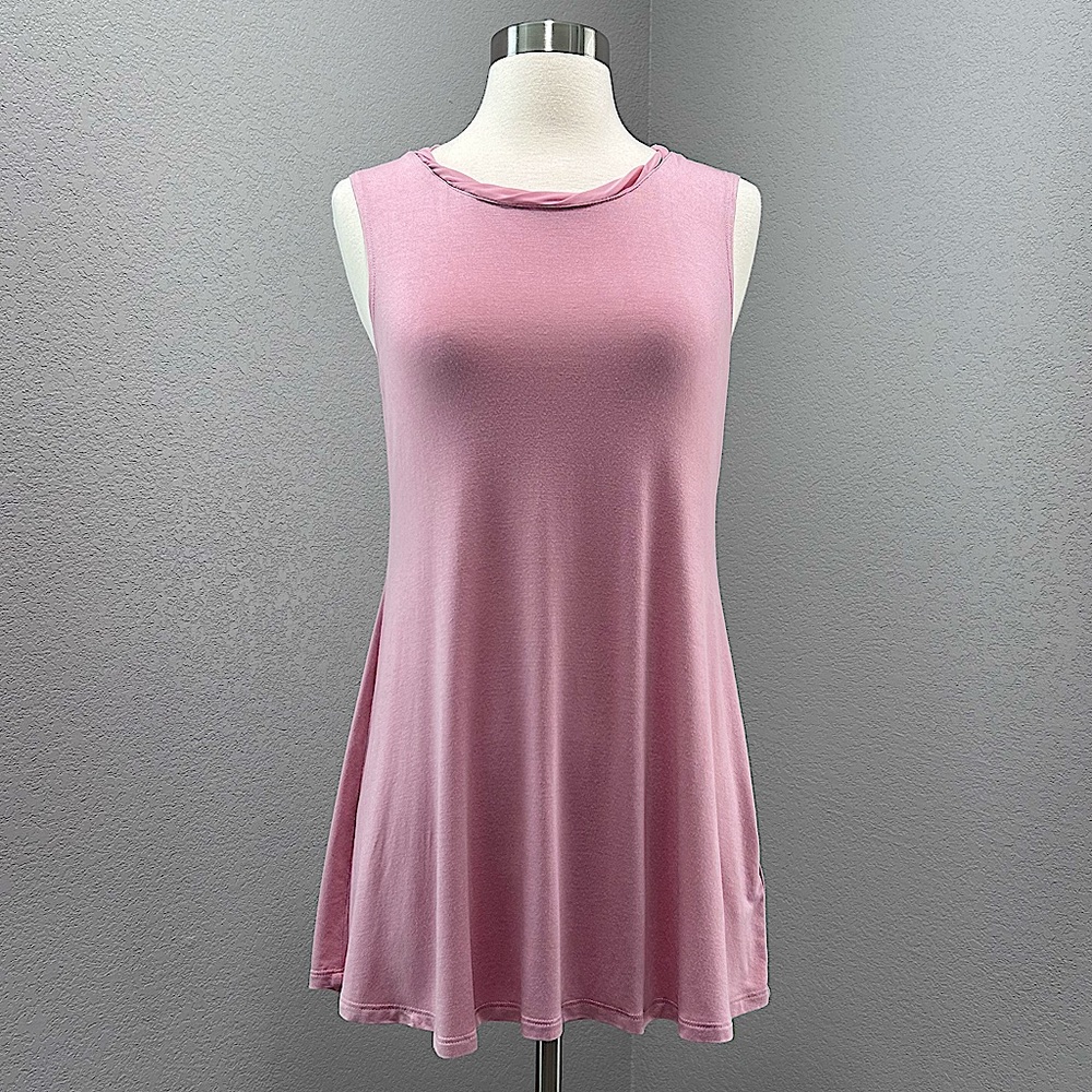 ❗️3/$20❗️Logo by Lori Goldstein Knit Tank w/ Chiffon Detail